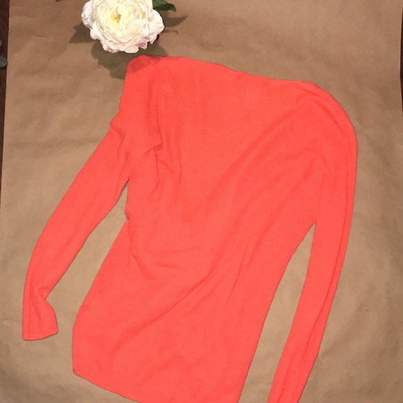Bright orange sweater - Picture 3 of 3